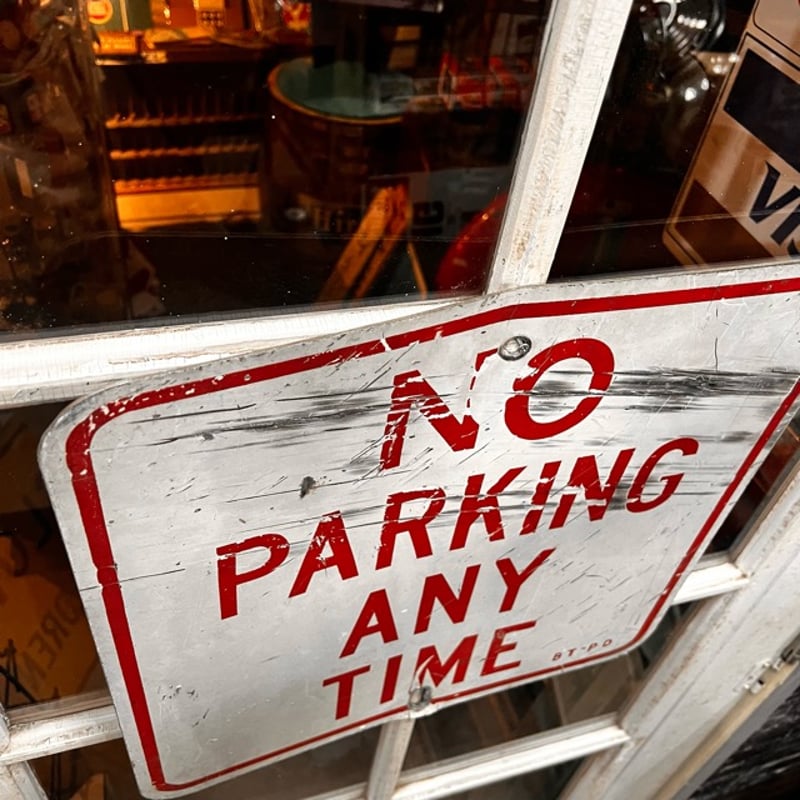 Vintage NO PARKING 道路標識 看板 19-108-39 | BigBear
