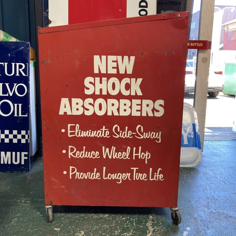 NEW SHOCK ABSORBERS　ヴィンテージ　キャビネット　15-301