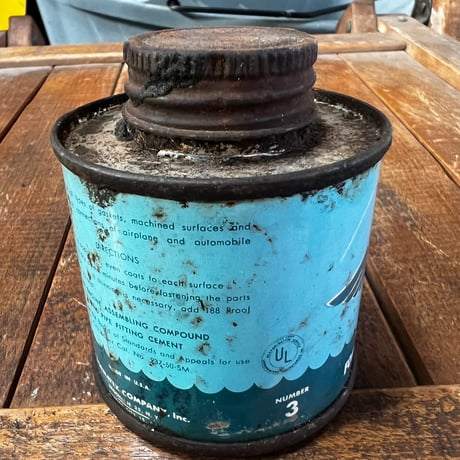 Vintage Permatex Aviation Form-A-GASKET OIL CAN 16-c-19