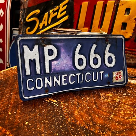 Vintage License Plate コネチカット州　19-107-6