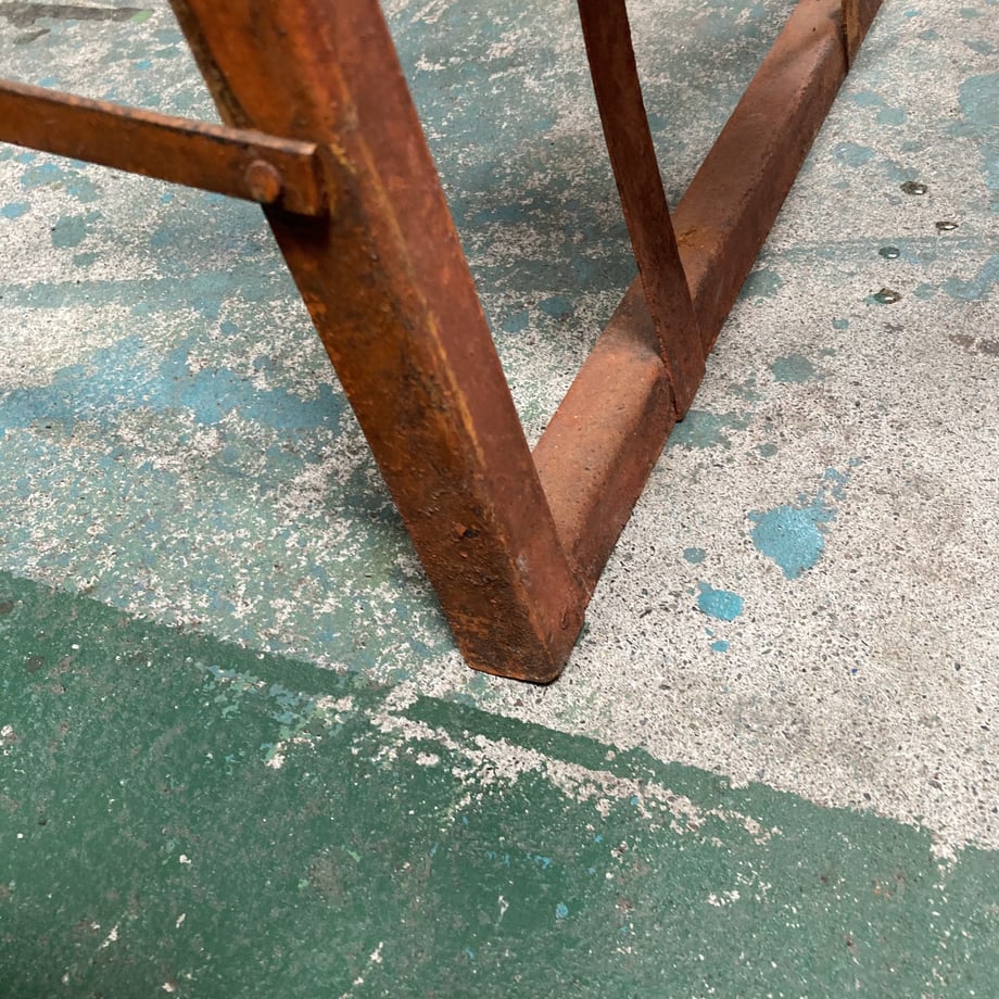 649d084b55979800629c2c2b
