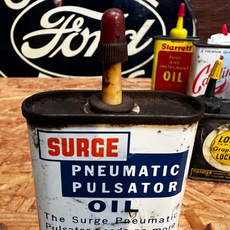 Vintage SURGE OIL CAN 16-c-39