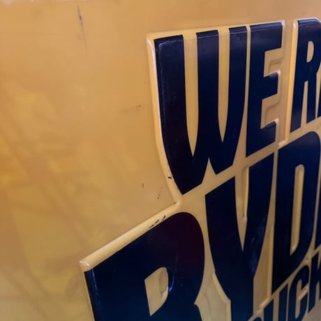 Vintage WE RENT RYDER TRUCKS 大型プラスチック看板 20-289-1
