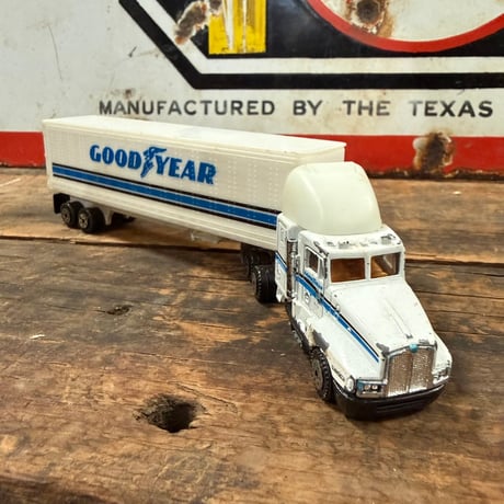 Vintage GOODYEAR  セミトレーラー トイカー 20-428-20