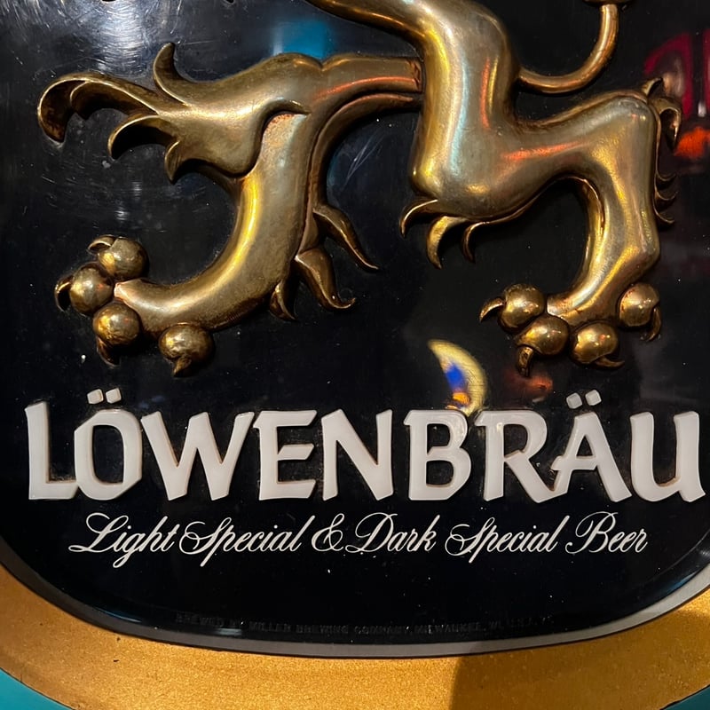 Vintage LOWENBRAU LIRHT 1978 18-264 | BigBear