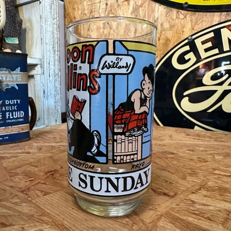 Vintage SUNDAY FUNNIES glass 19-314-27