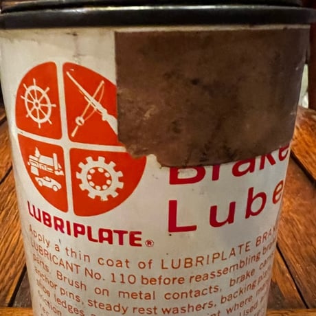 Vintage LUBRIPLATE OIL CAN 16-c-28
