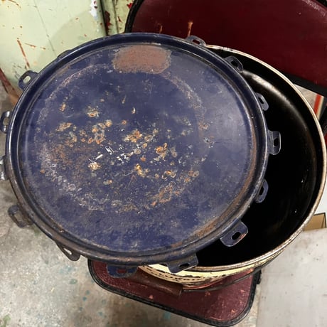 Vintage Standard OIL CAN 19-322