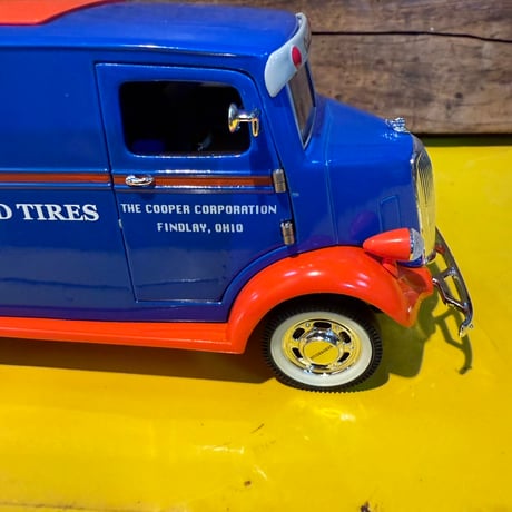 Vintage Cooper TIRES ミニカー S-16-10-11