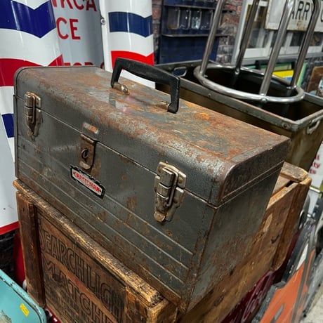 Vintage CRAFTSMAN TOOL BOX 19-303-4