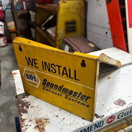 Vintage NAPA Soundmaster METAL DISPRAY RACK 11-186