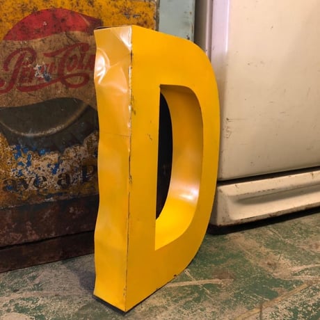 【d-4】 レターサイン D