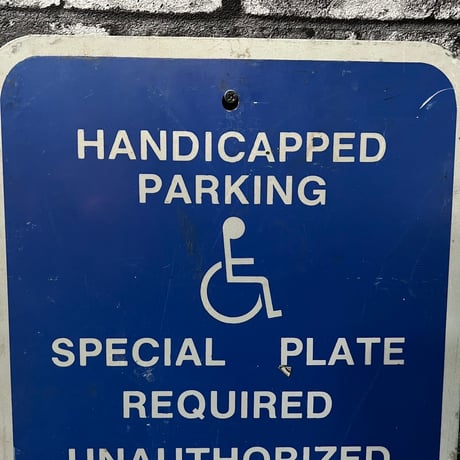 ヴィンテージ　ロードサイン　HANDICAPPED PARKING　14-62-57