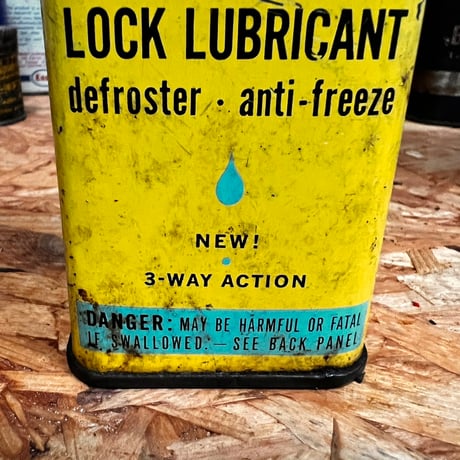 Vintage Lub-a-Lock Oil Can 16-c-77