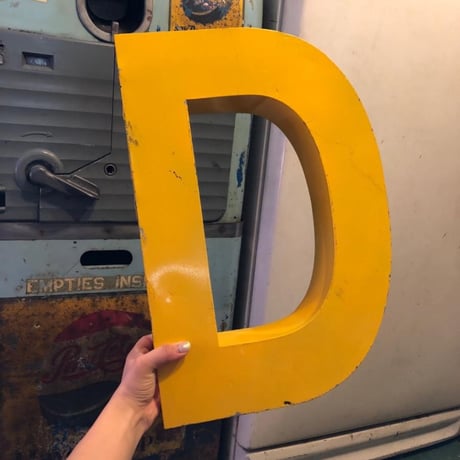 【d-4】 レターサイン D