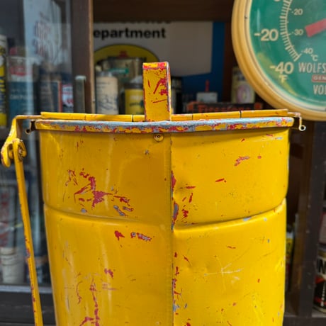 Vintage TRASH CAN 19-38