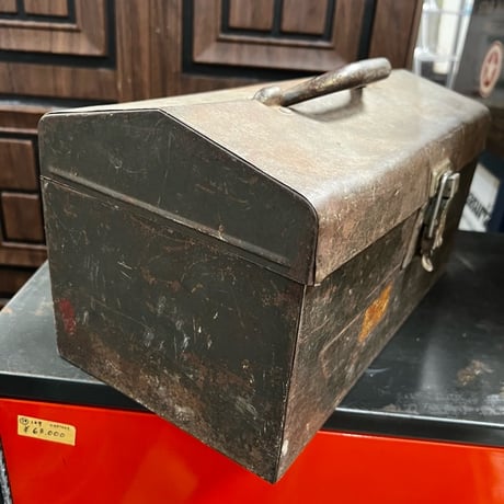 Vintage  ToolBox 19-229