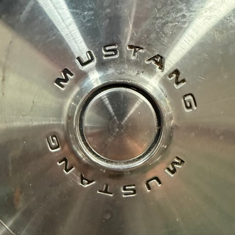 Vintage MUSTANG ホイールキャップ 18-49-18