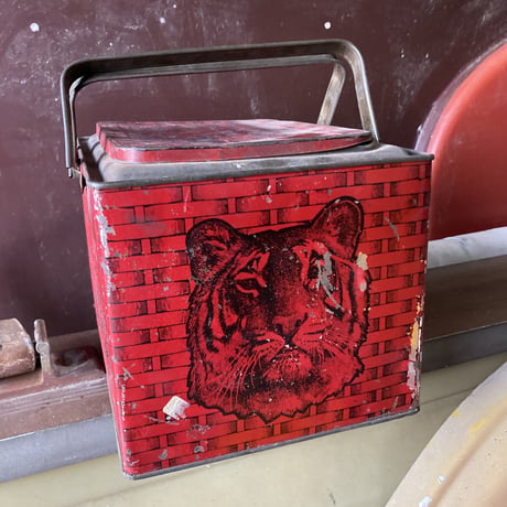 TIGER　ヴィンテージ　タバコ缶　11-132-6