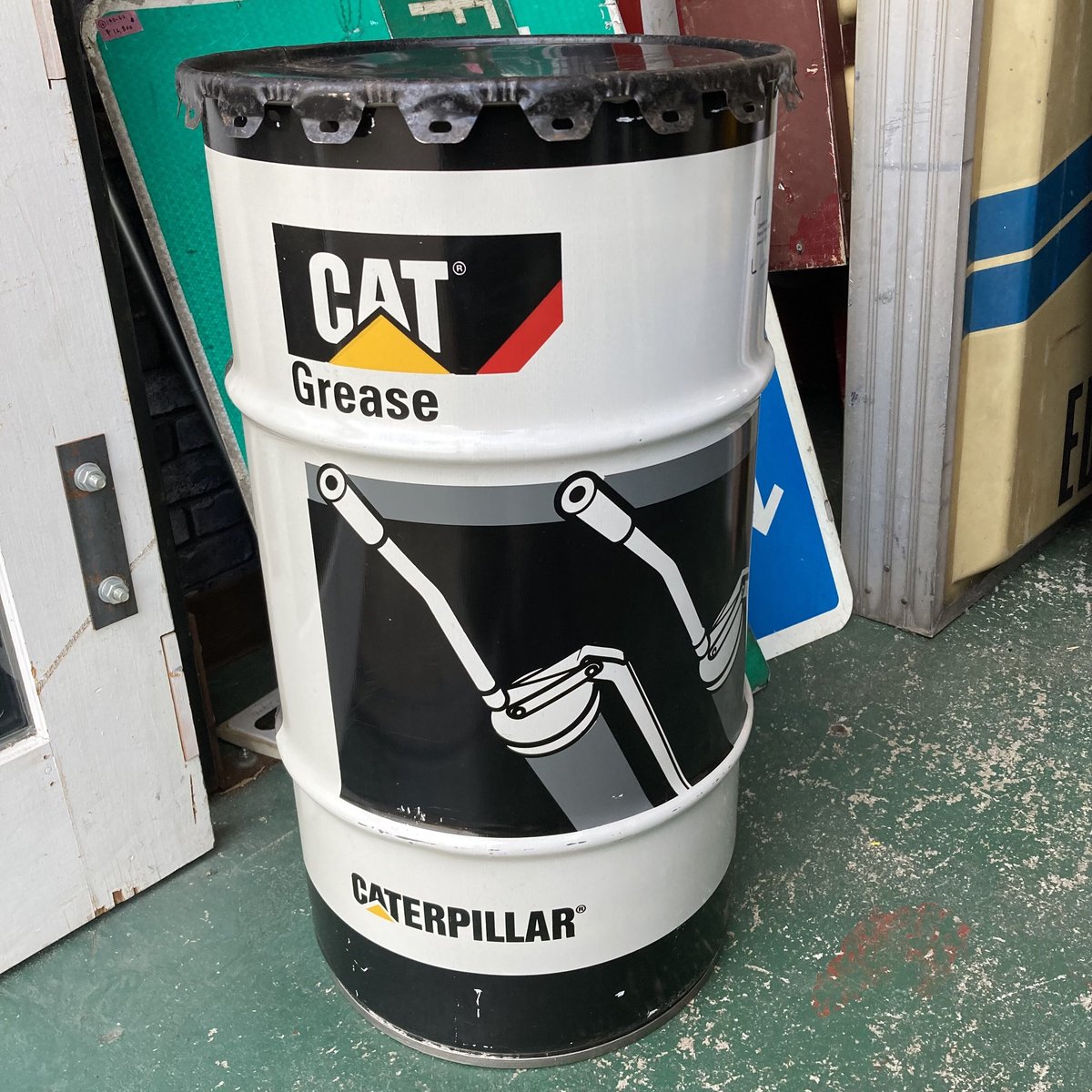 ピコの助 ドラム缶 3分の1カット ピコの助 ドラム缶 3分の1カット ドラム缶がへーんしん 3分