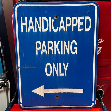 Vintage Handicapped parking only 道路標識 18-22