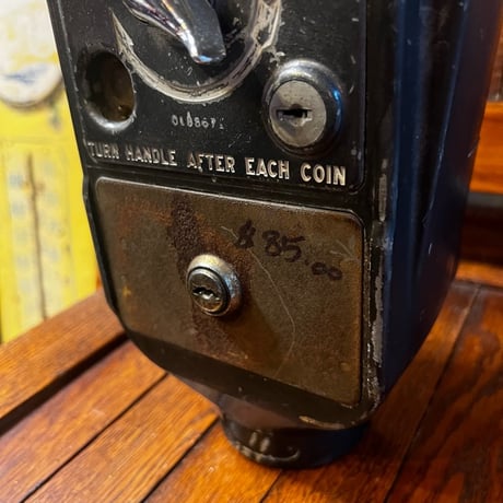 Vintage parking meter 18-89