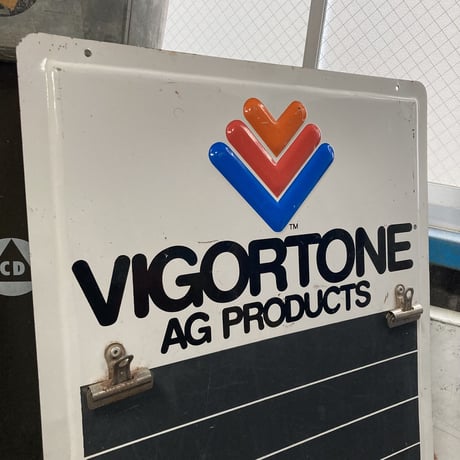VIGORTONE AG　ブリキ看板　11-72