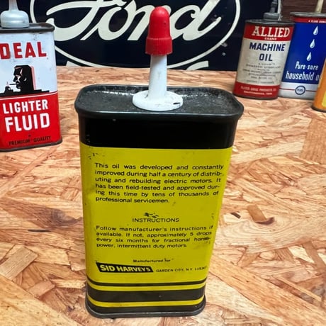 Vintage MOTOR OIL OIL CAN 16-c-51
