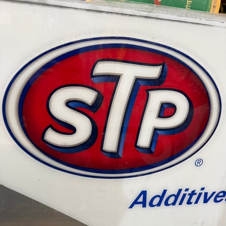 Vintage STP アクリルプラスチック製看板 21-251