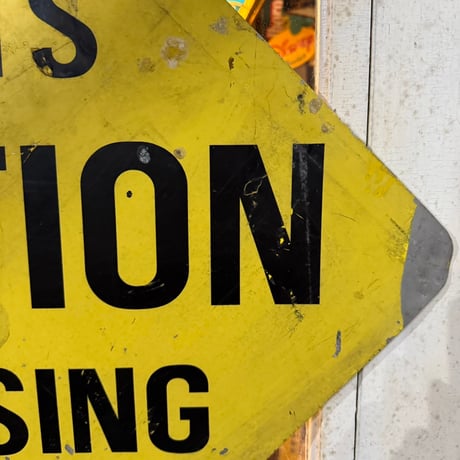 Vintage CARTS CAUTION CROSSING 道路標識 20-155-7