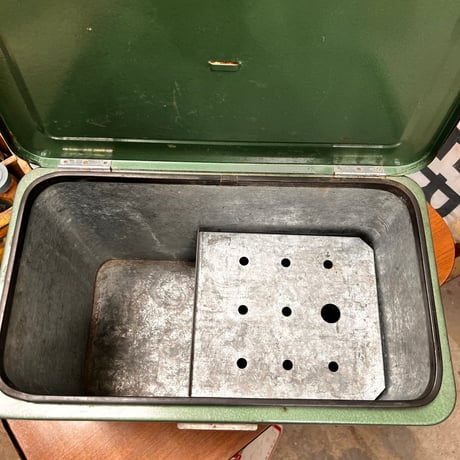 Vintage Coleman cooler box 18-258