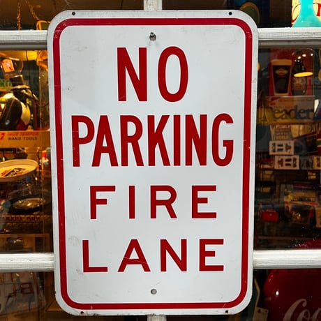 Vintage NO PARKING SIGN 18-31