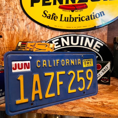 Vintage License Plate カリフォルニア州 19-107-20