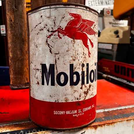 Vintage Mobiloil oilcan 20-384