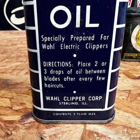 Vintage WAHL OIL CAN 16-c-40