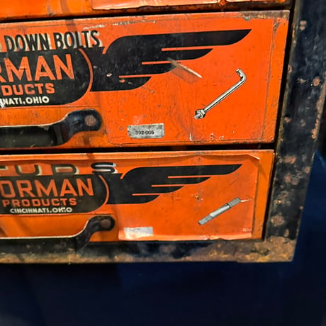Vintage DORMAN PRODUCTS キャビネット 20-240