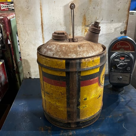 Vintage PENNZOIL OIL CAN 19-158