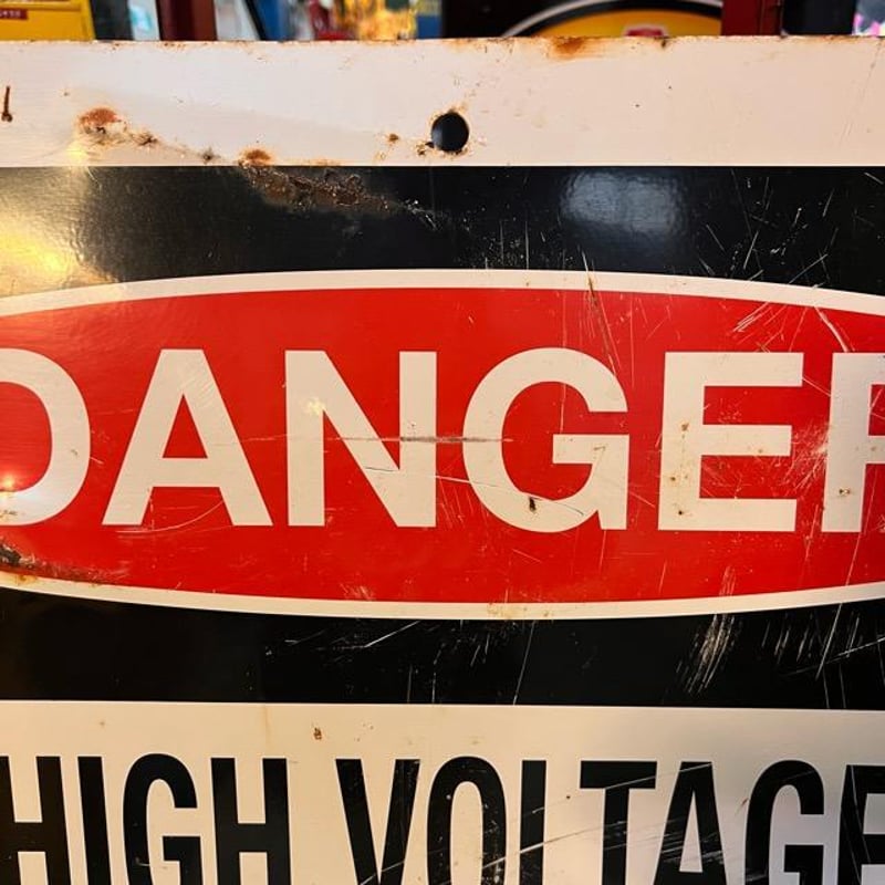 DANGER HIGH VOLTAGE ヴィンテージ 看板 (14)480 | BigBear