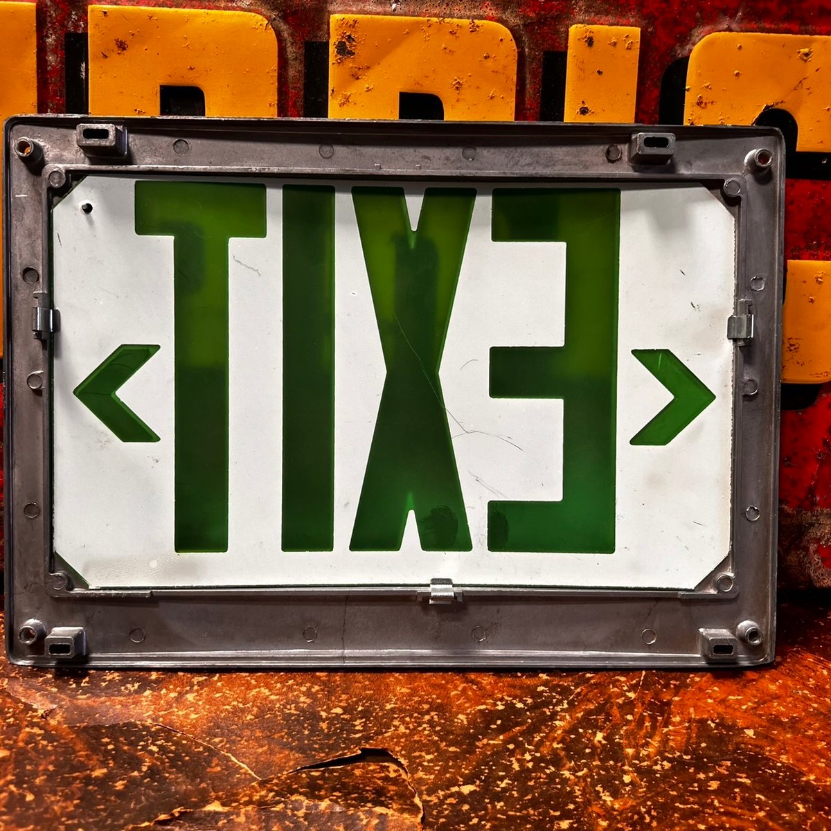 YOですメタル　サイン　プレート　看板　KEY 鍵シャビー　レア　アメリカ アメリカン雑貨屋KENI-szakka&cafeオンラインショップ フランジメタル