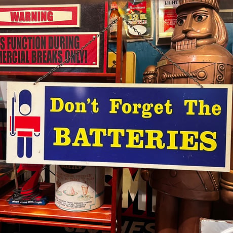 Vintage PLASTIC SIGN 画面チェーン付き　16