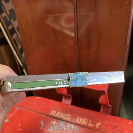 LUCKY STRIKE　ヴィンテージ　タバコ缶　16-2-18