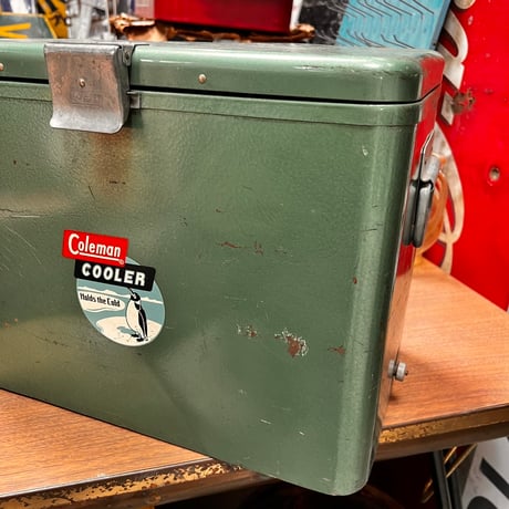 Vintage Coleman cooler box 18-258