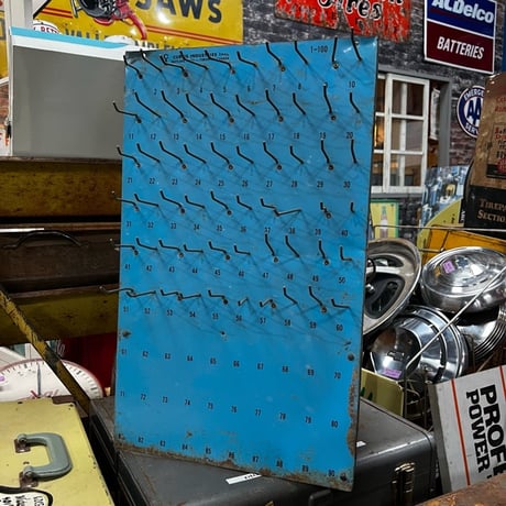 Vintage KEY RACK 18-272
