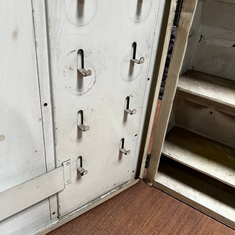 Vintage CABINET 16-383