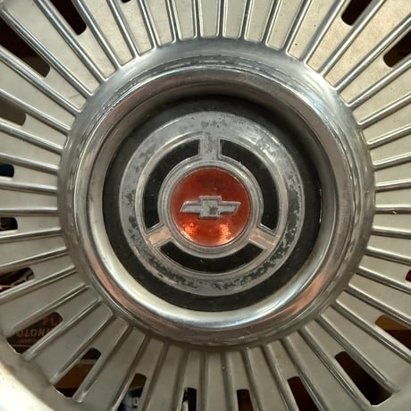 Vintage CHEVROLET ホイールキャップ 18-49-10