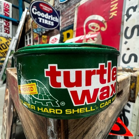 Vintage TurtleWax Oil Can 16-c-24
