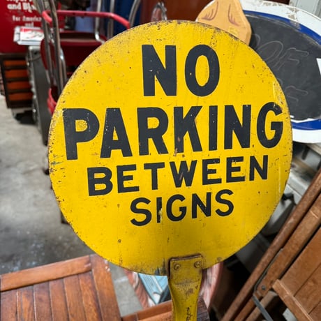Vintage NO PARKING BETWEEN SIGNS 看板 20-237