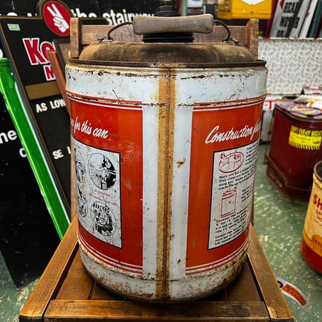 Vintage ROTARY OIL CAN 16-35