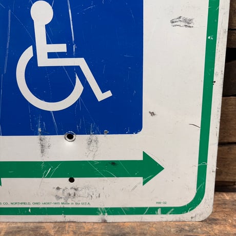 RESERVED PARKING 道路標識 14-62-76