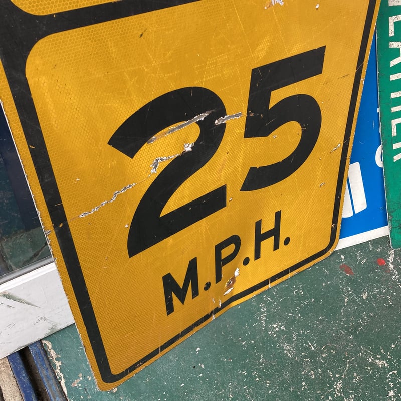 アメリカ　ビンテージ　ロードサイン SHARE THE ROAD ビンテージ ロードサイン ｜ glow ANTIQUES